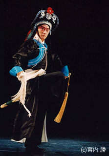 京劇「林沖夜奔」(写真：宮内 勝）