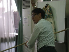 張春祥による京劇の実演