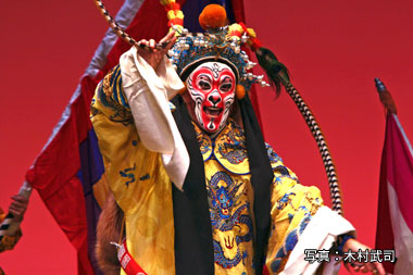 孫悟空を演じる石山雄太（写真：木村武司）