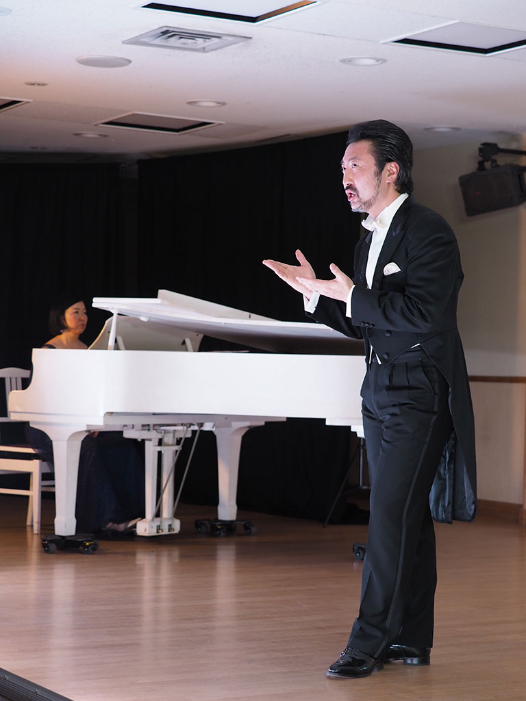 オペラ実演(金努、岡田真歩)　写真：青柳礼奈