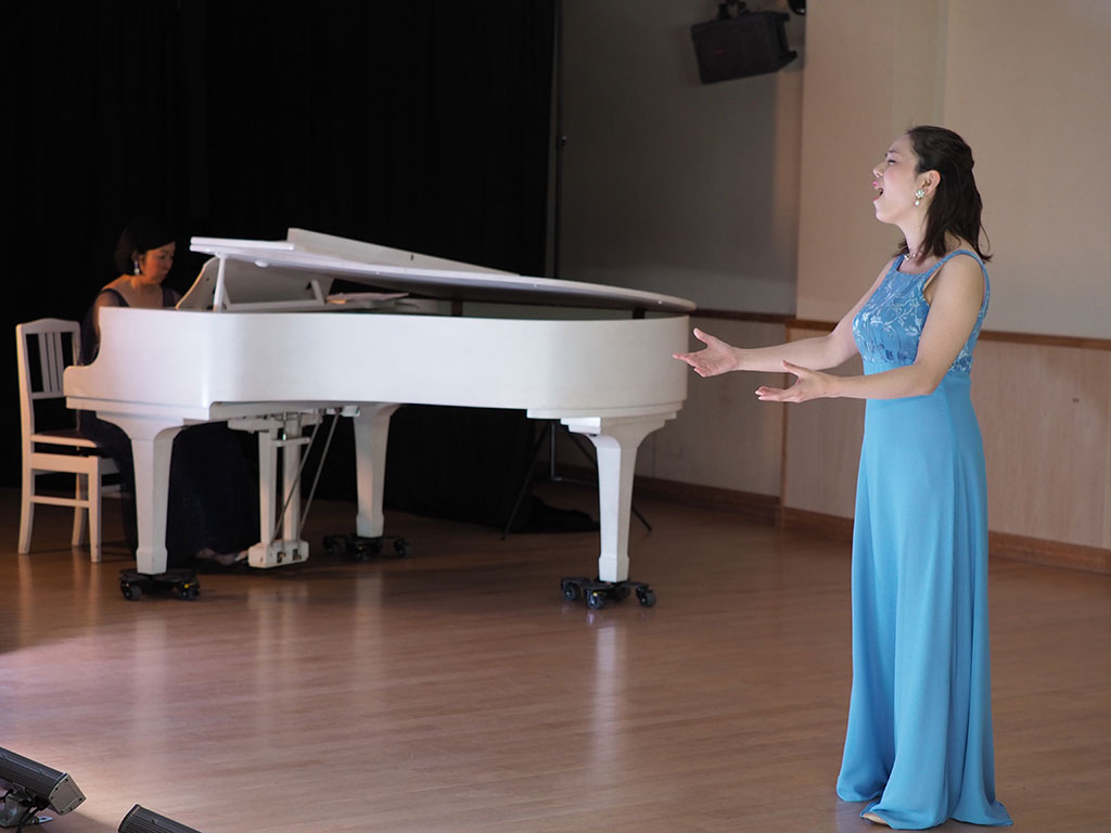 オペラ実演(大森麗、岡田真歩)　写真：青柳礼奈