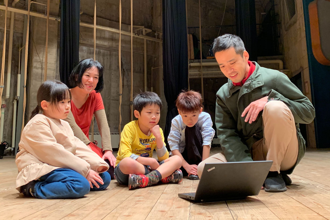 京劇ワークショップ１日目　京劇の紹介