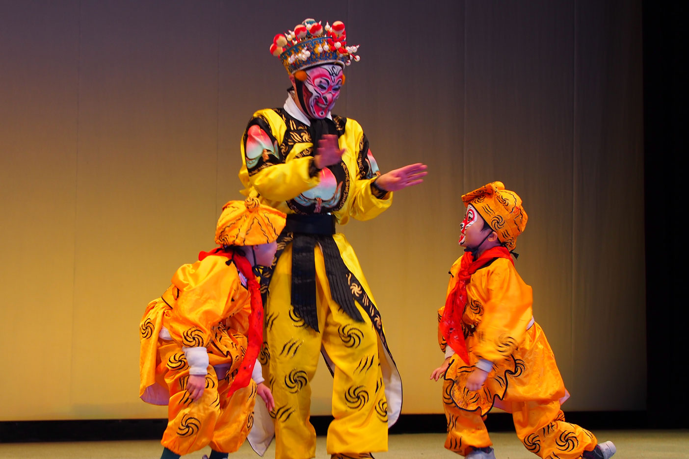 本公演 小猿と孫悟空（孫悟空：石山雄太）