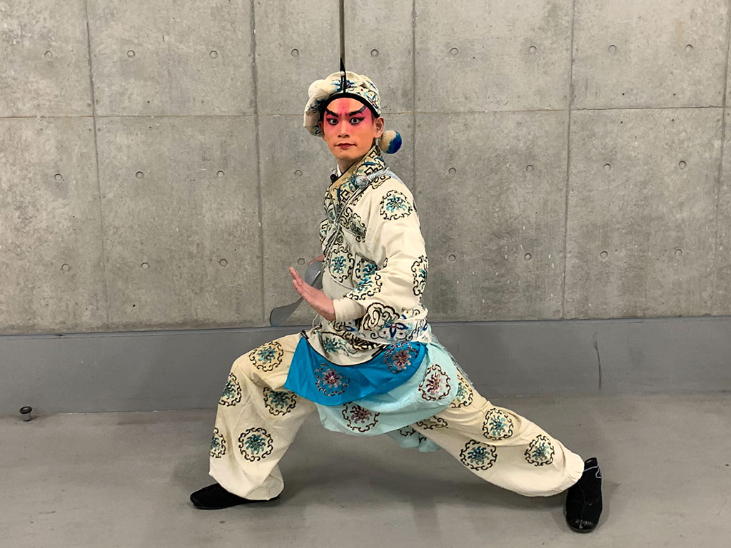 京劇　三岔口（任堂惠：南部快斗[隕石のかけら]）