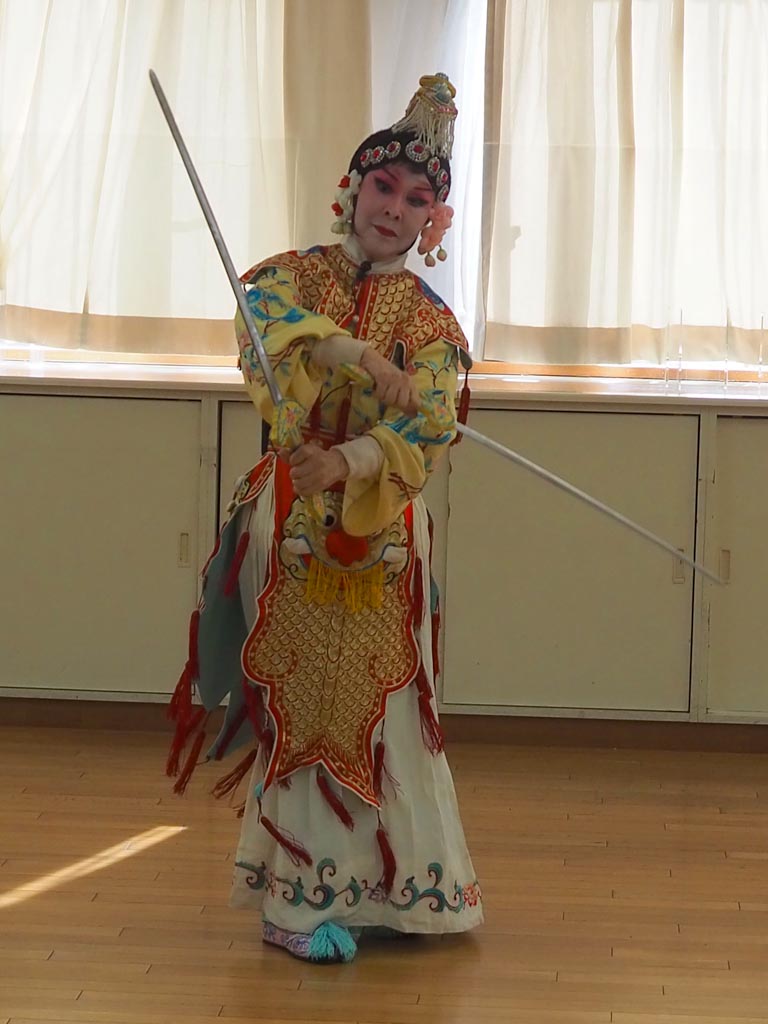 覇王別姫・剣舞（虞姫：竹口美鈴）