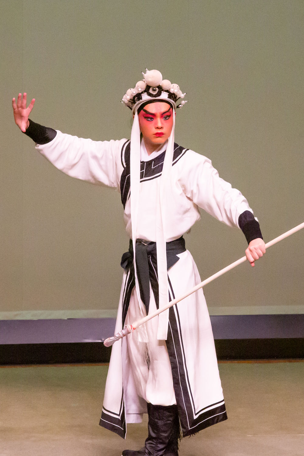 京劇　殺四門（秦懐玉：大島陸）　写真：岩切卓士