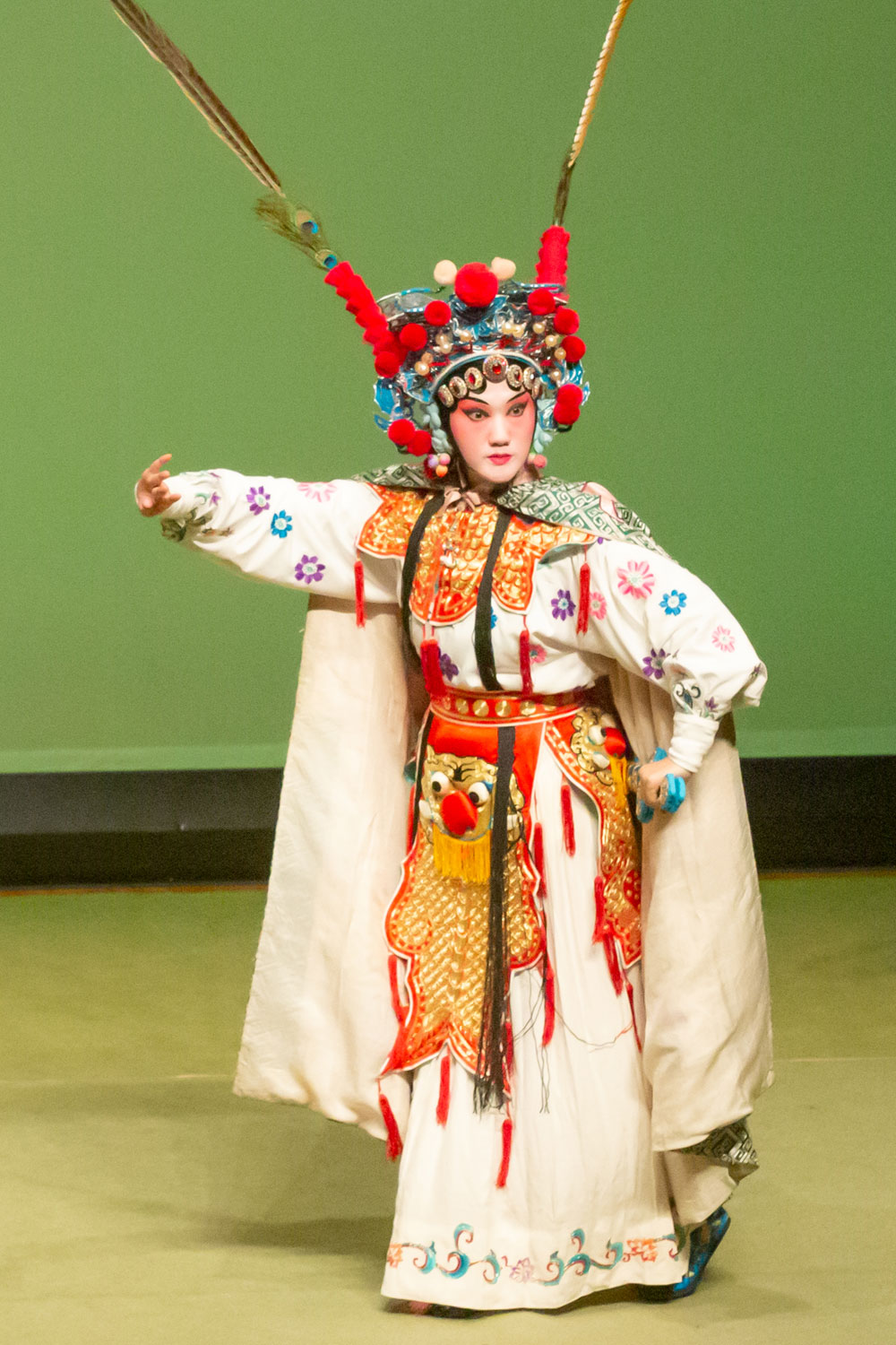 京劇　孫悟空　扇を借りる（鉄扇公主：張飛鳳）　写真：井田裕明