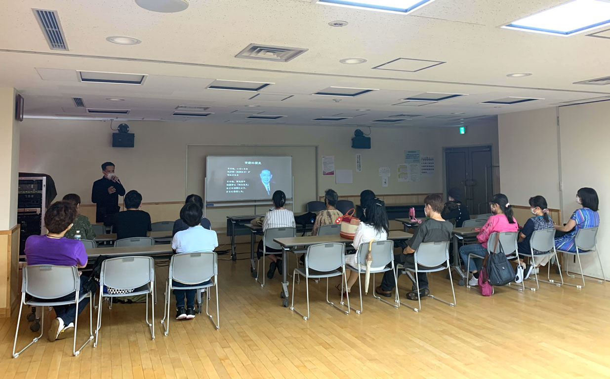 京劇レクチャー（講師：張烏梅）