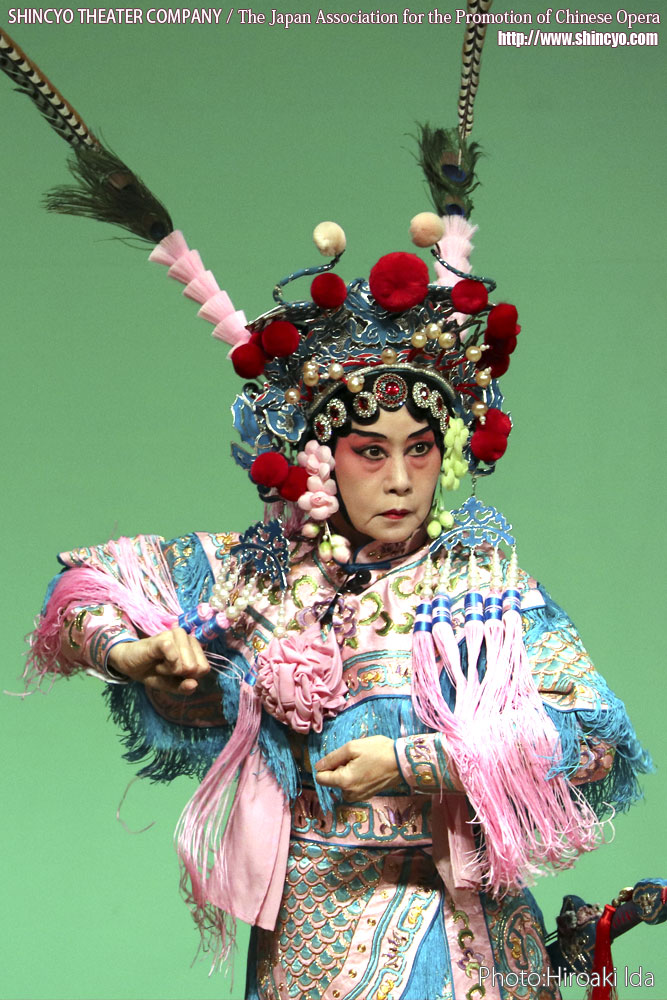 京劇　扈家荘（扈三娘：貴船惠子）　写真：井田裕明