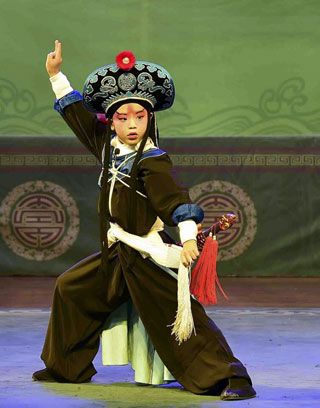 「中国児童戯曲小梅花コンクール」に登場の大島陸くん